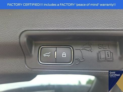 Used 2024 Ford Explorer XLT w/ Equipment Group 202A AWD/4WD image 19