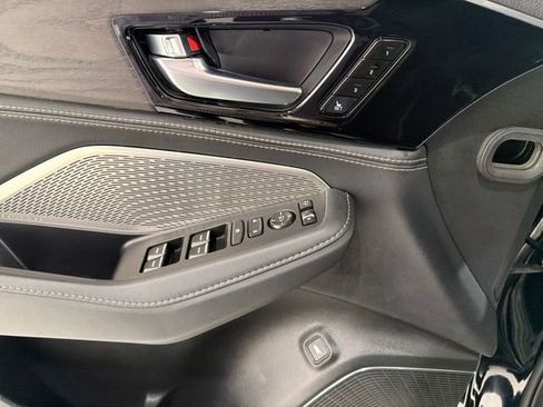 Certified 2022 Acura MDX SH-AWD w/ Advance Package image 8