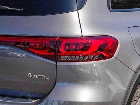Used 2023 Mercedes-Benz EQB 350 4MATIC SUV image 8