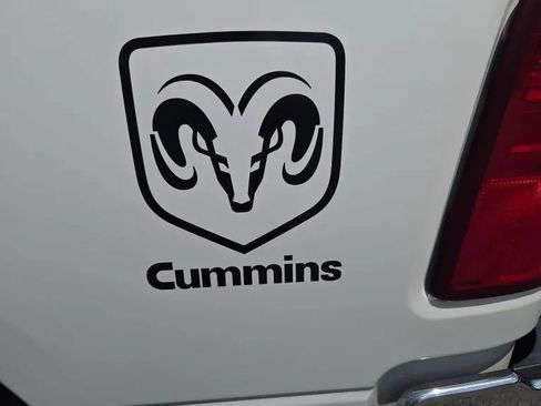 Used 2017 RAM 2500 SLT AWD/4WD image 10