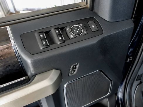 Used 2022 Ford F350 Lariat AWD/4WD image 43