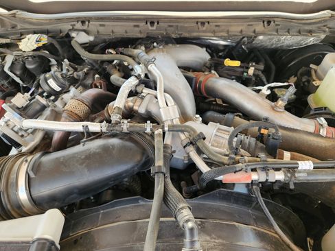 Used 2024 Ford F350 Lariat w/ Lariat Ultimate Package AWD/4WD image 34