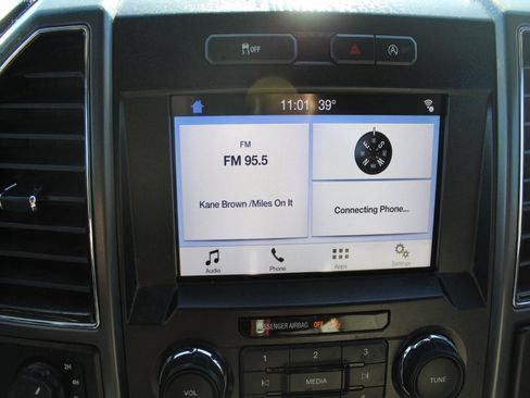 Used 2019 Ford F150 XLT w/ XTR Package image 6