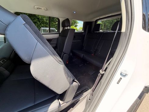 Used 2025 Hyundai Santa Fe SEL AWD/4WD image 35