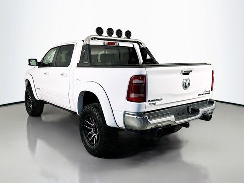 Used 2022 RAM 1500 Laramie AWD/4WD image 5