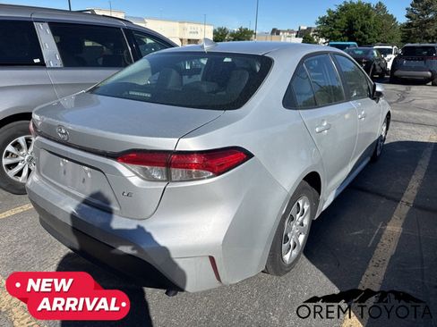 Used 2024 Toyota Corolla LE FWD image 2