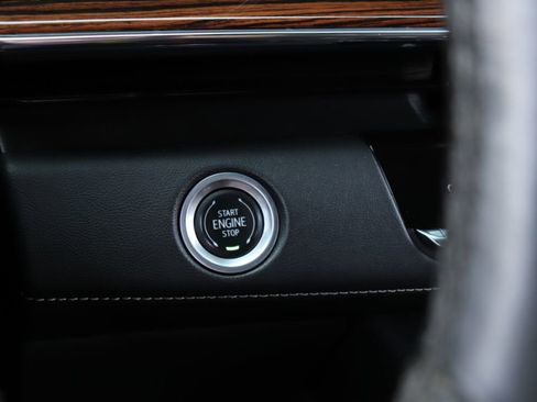 Used 2021 Cadillac Escalade ESV Luxury image 47