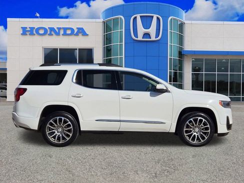 Used 2023 GMC Acadia Denali FWD image 2