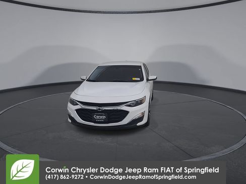 Used 2024 Chevrolet Malibu RS FWD image 4