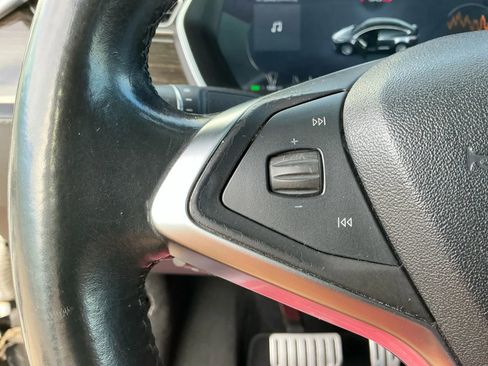 Used 2016 Tesla Model X Performance image 25