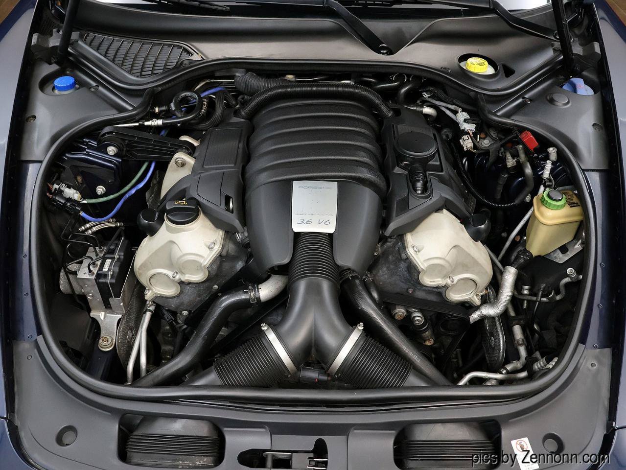 Used 2012 Porsche Panamera 4 image 37