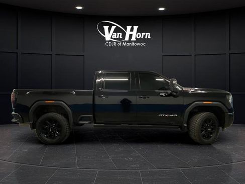 Used 2024 GMC Sierra 2500 AT4 w/ AT4 Premium Plus Package image 2