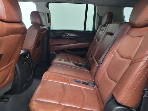 Used 2015 Cadillac Escalade ESV Premium image 18