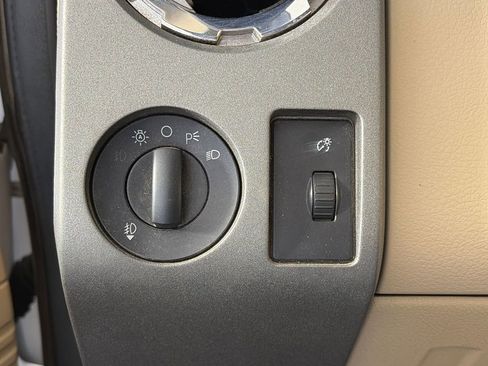 Used 2010 Ford F250 4x4 Crew Cab Super Duty image 25