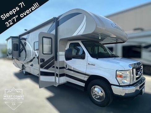 Used 2013 Ford E-450 and Econoline 450 Super Duty w/ Motorhome Prep Pkg image 1