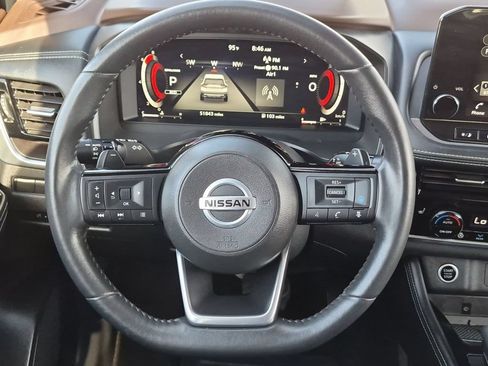 Used 2021 Nissan Rogue Platinum FWD image 19