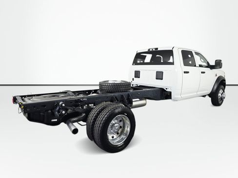 New 2026 RAM 5500 Tradesman w/ Safety Group AWD/4WD image 9