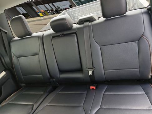 Used 2025 Ford F250 Lariat AWD/4WD image 13