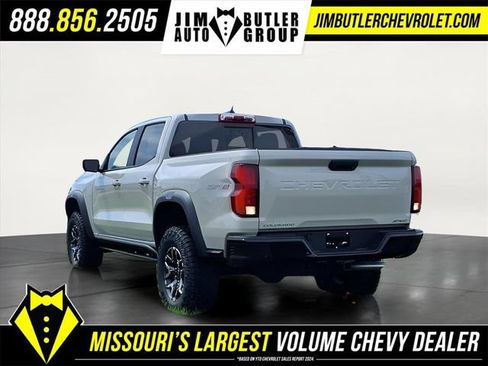 New 2026 Chevrolet Colorado ZR2 w/ Technology Package AWD/4WD image 6