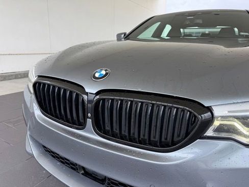 Used 2018 BMW 540i RWD image 2