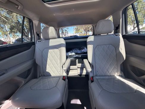 New 2026 Volkswagen Atlas SEL Premium R-Line AWD/4WD image 13