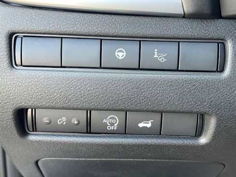 New 2026 Nissan Rogue Platinum image 33