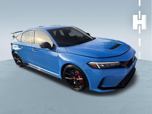 Used 2025 Honda Civic Type R image 1