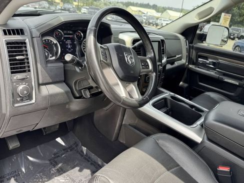 Used 2017 RAM 2500 Laramie w/ Convenience Group AWD/4WD image 16