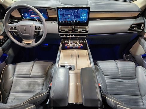 Used 2022 Lincoln Navigator L Black Label image 47