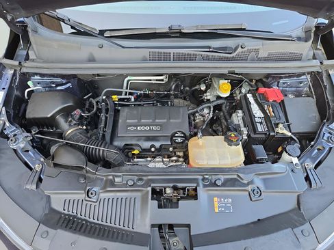 Used 2018 Chevrolet Trax LT w/ Driver Confidence Package image 16