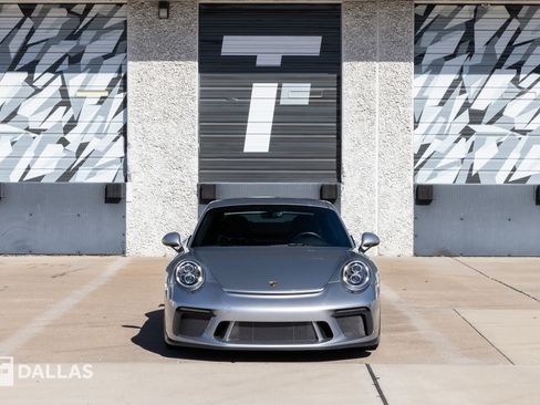 Used 2018 Porsche 911 GT3 image 4