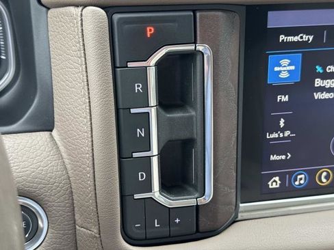 Used 2021 GMC Yukon Denali w/ Denali Premium Package AWD/4WD image 17
