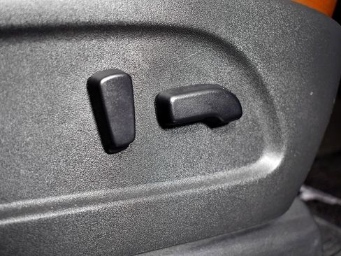 Used 2017 Nissan Titan Platinum Reserve image 19