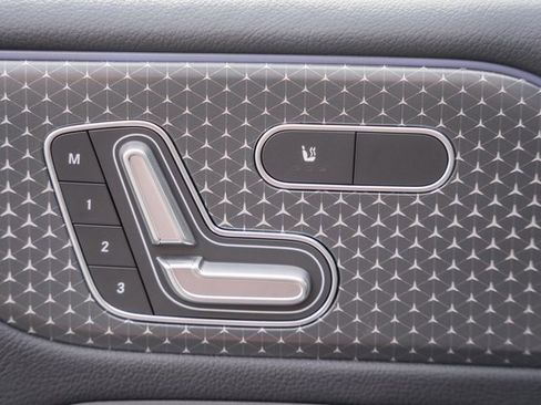 New 2025 Mercedes-Benz GLB 250 GLB 250 image 36