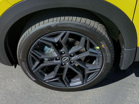 New 2025 Nissan Kicks SR w/ SR Premium Package image 20