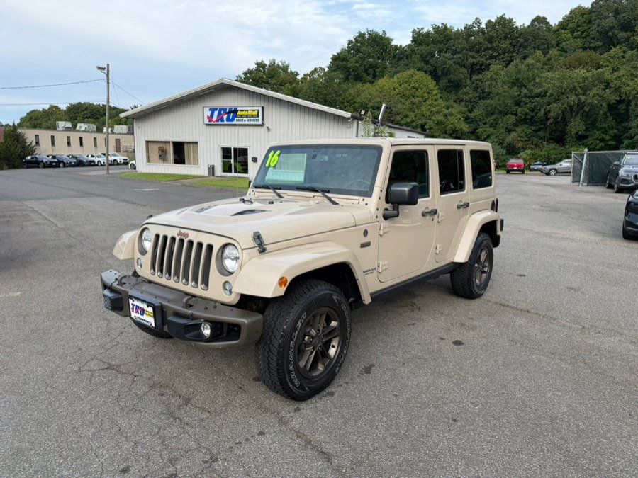 Used 2016 Jeep Wrangler Unlimited Sahara AWD/4WD image 2