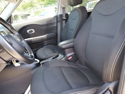 Used 2016 Kia Soul + w/ Designer's Package image 22