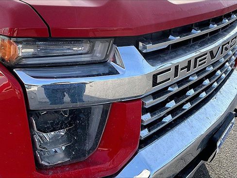 Used 2020 Chevrolet Silverado 2500 LTZ AWD/4WD image 31