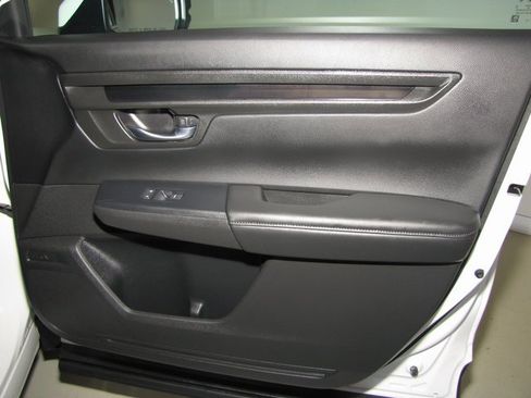 Used 2025 Honda CR-V EX image 21