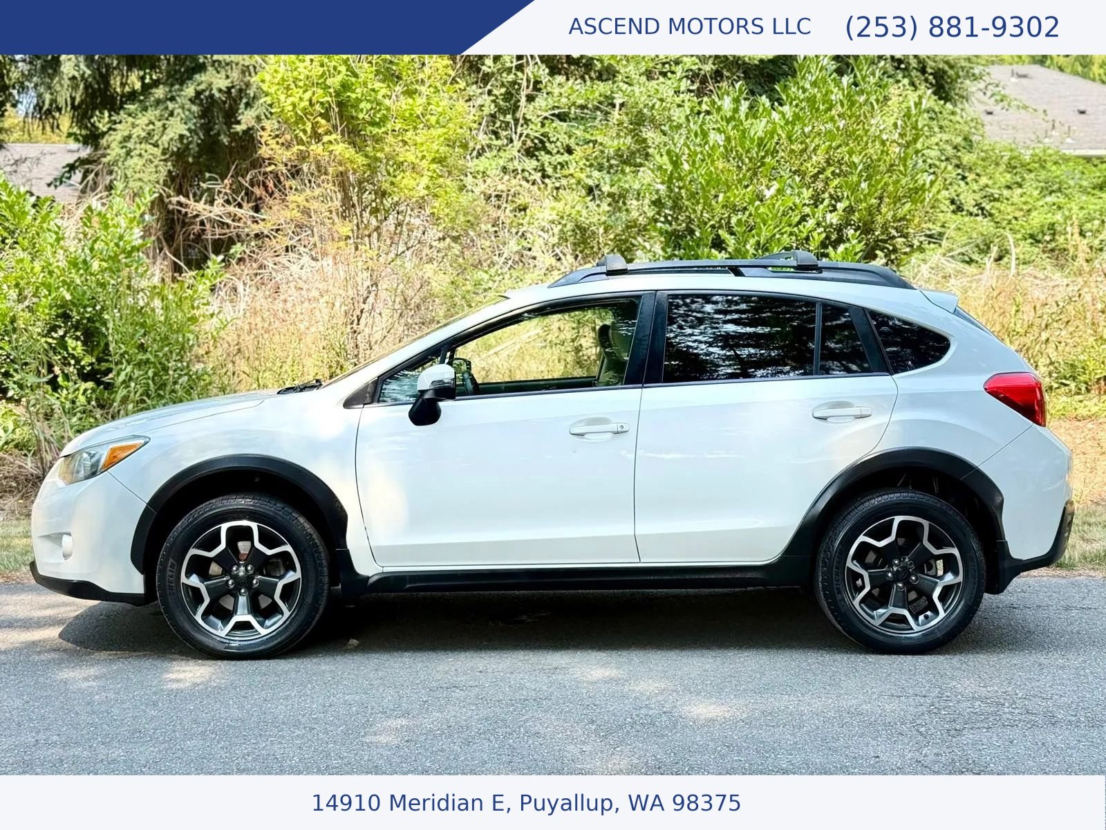 Used 2015 Subaru Crosstrek 2.0i Limited w/ Popular Package #2 AWD/4WD image 2