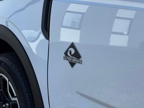 New 2026 Ford Bronco Sport Outer Banks image 9