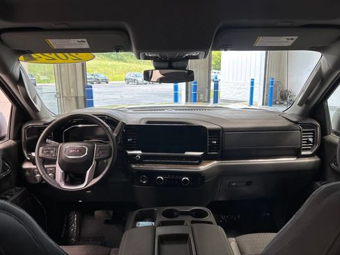 Used 2024 GMC Sierra 1500 Elevation AWD/4WD image 11