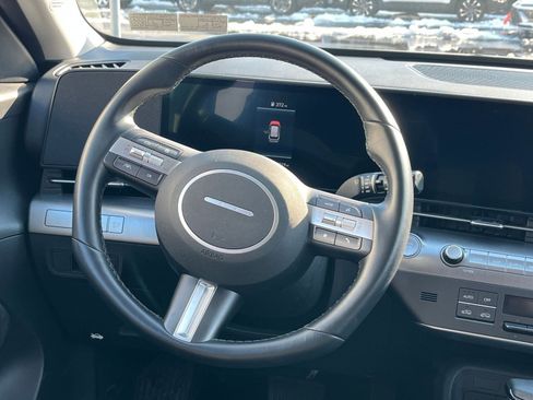 Used 2025 Hyundai Kona SEL image 29