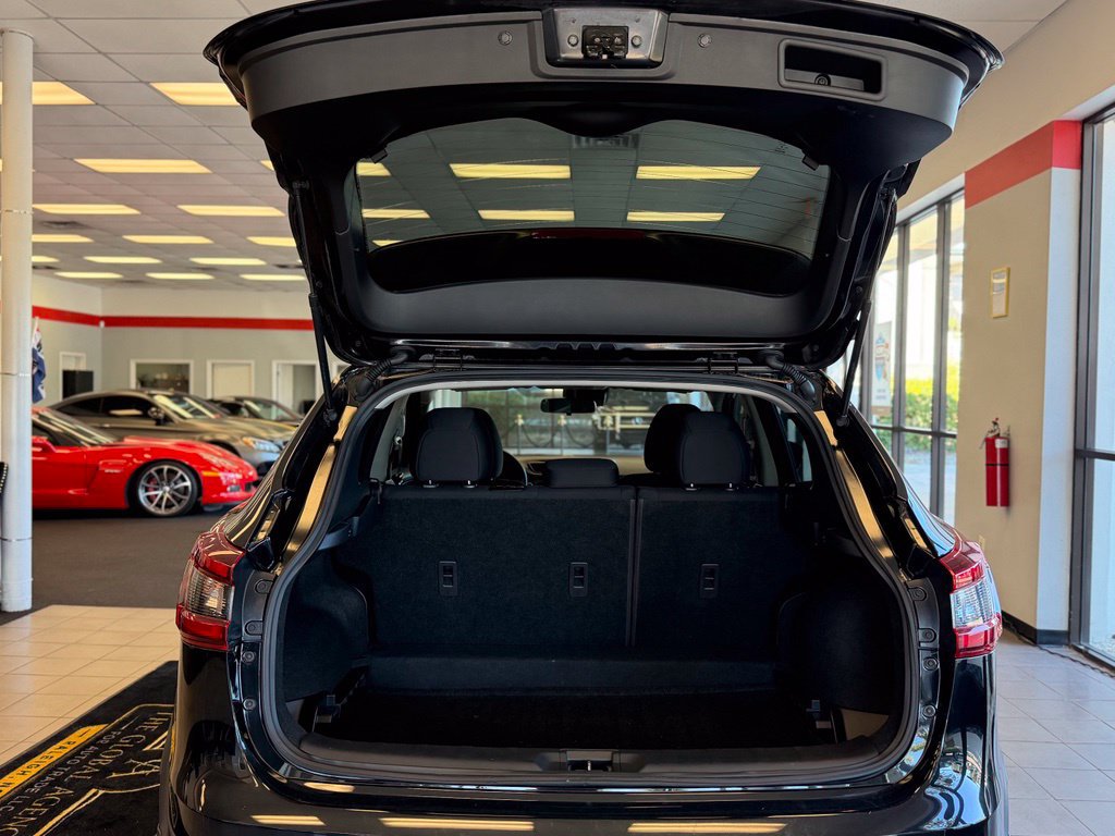 Used 2022 Nissan Rogue Sport S AWD/4WD image 6