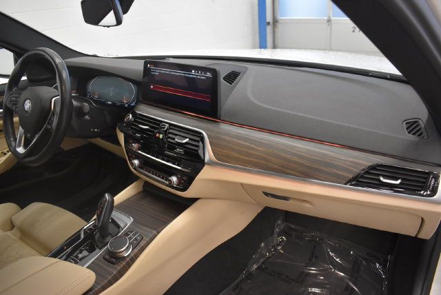 Used 2023 BMW 530i xDrive w/ Premium Package AWD/4WD image 18