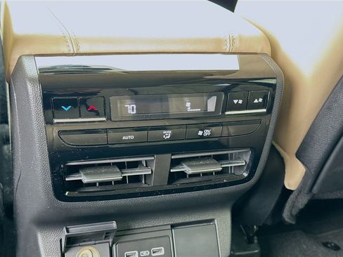 Used 2023 Acura MDX FWD w/ Technology Package image 18