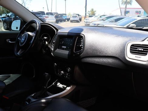 Used 2020 Jeep Compass Latitude FWD image 35