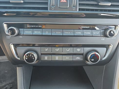 Used 2020 Kia Optima LX image 22