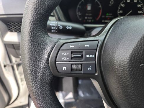 Certified 2025 Honda CR-V EX image 24