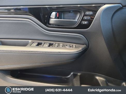 New 2026 Honda Odyssey Touring image 18